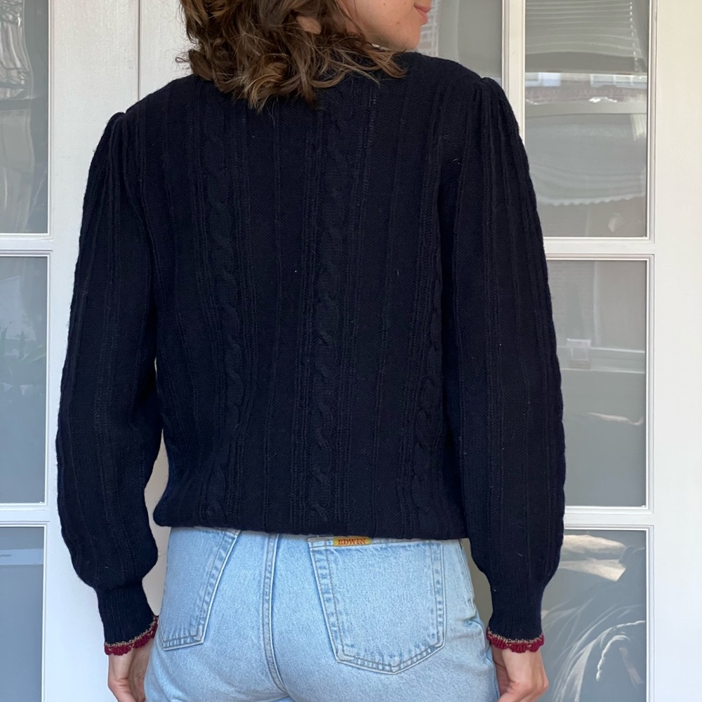 Vintage 100% Shetland wool navy embroidered cardigan sweater - Picture 2 of 8